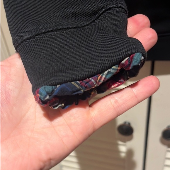 J Crew Long Sleeve sweatshirt with Ruffled tartan Collar and sleeves - Picture 4 of 6